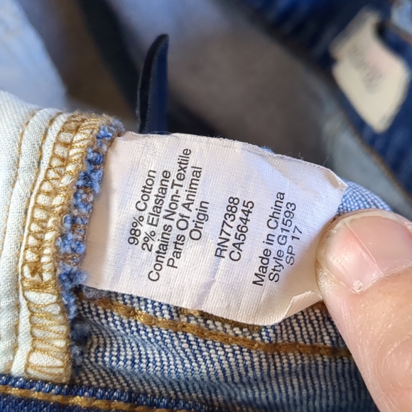 Madewell Distressed Cropped "The Slim Boyfriend" Light Blue Mid Rise Size 25 - Picture 10 of 11